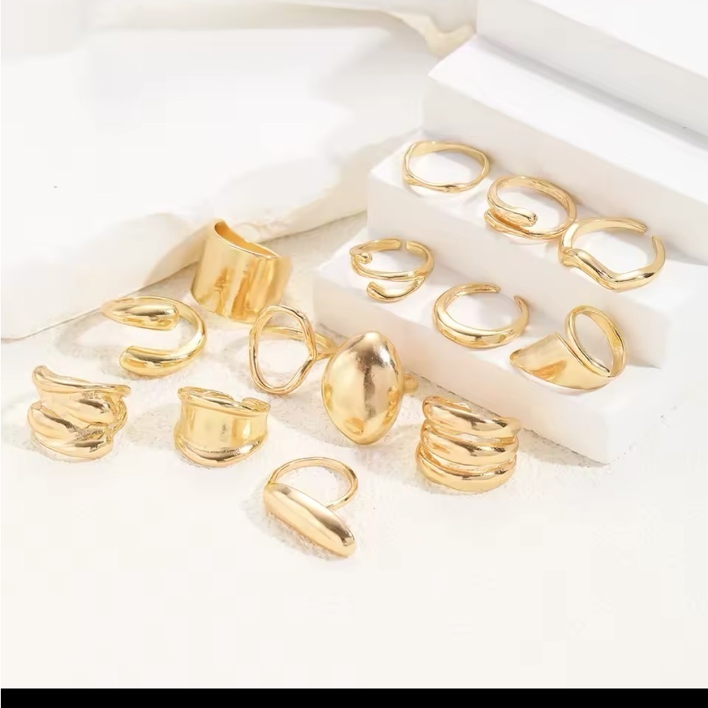 Gold Geometric Statement Rings Set
14 pc set
0491 - Picture 4 of 4